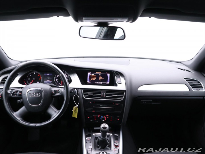 Audi A4 2,0 TDI 125kW S-Line Aut. 2010