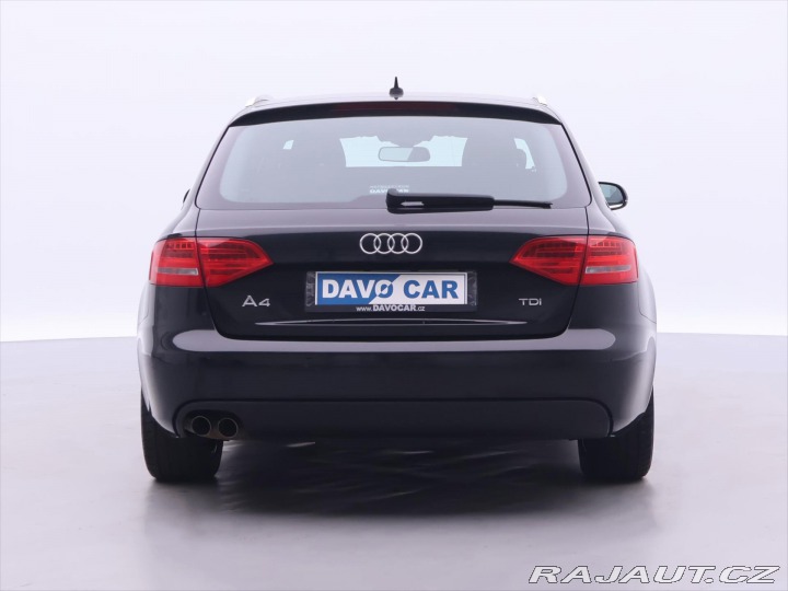 Audi A4 2,0 TDI 125kW S-Line Aut. 2010