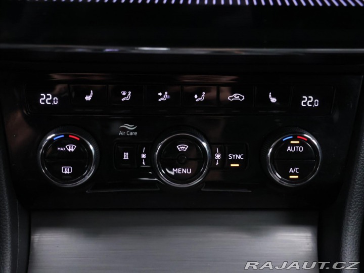 Škoda Superb 2,0 TDI 140kW DSG 4x4 CZ 2020