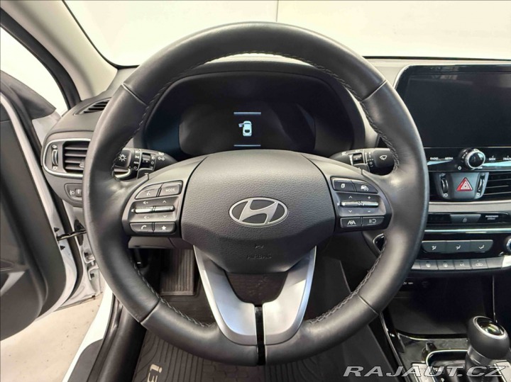 Hyundai i30 1,0 T-GDI SMART CLIMATE, 2025