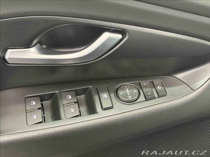Hyundai i30 1,0 SMART CLIMATE, AUTOMA 2024