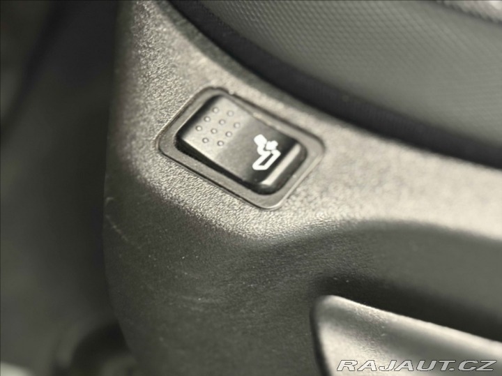 Jeep Renegade 1,5 MHEV AT 1.majitel 2023