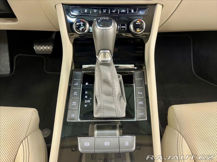 Škoda Superb 1.4 TSI iV DSG L&K, W 2022