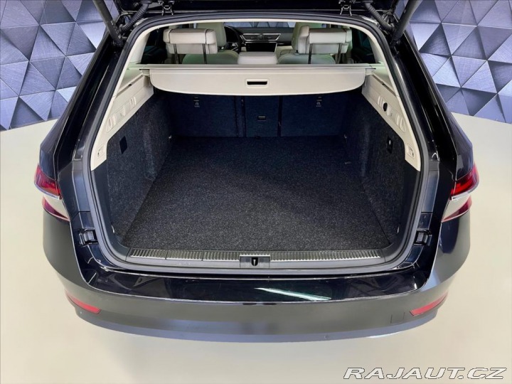 Škoda Superb TSI iV DSG L&K, MASÁŽ 2022