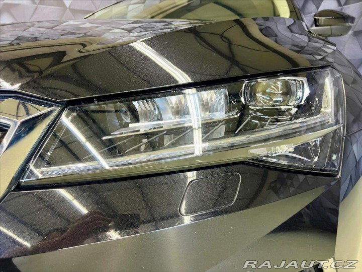 Škoda Superb 1.4 TSI iV DSG LAURIN&amp 2022