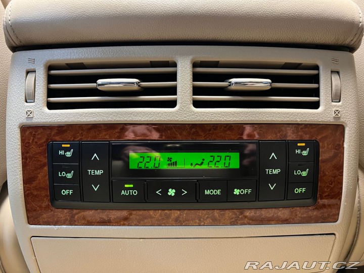 Toyota Land Cruiser 200D V8 D-4D LUXURY, 7MÍS 2013