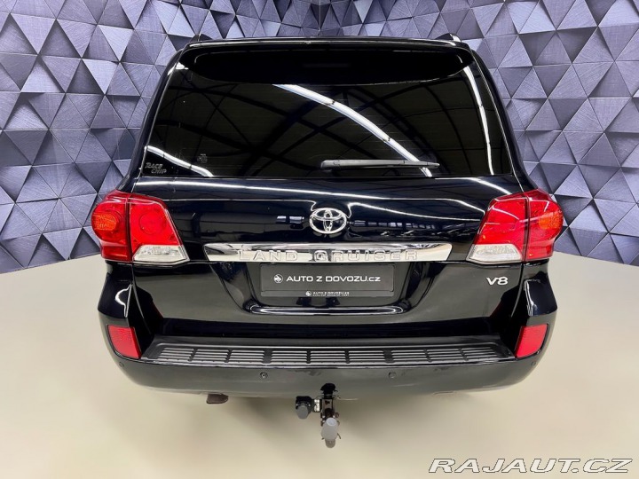 Toyota Land Cruiser 200D V8 D-4D LUXURY, 7MÍS 2013