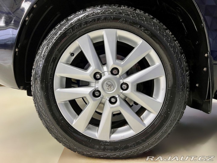 Toyota Land Cruiser 200D V8 D-4D LUXURY, 7MÍS 2013