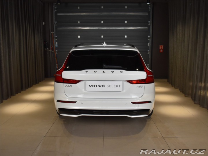 Volvo V60 T8 AWD PLUS BLIS,Bezklíč 2025
