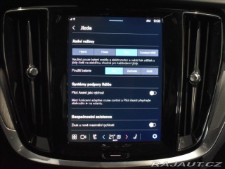 Volvo V60 T8 AWD PLUS BLIS,Bezklíč 2025