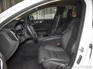 Volvo V60 T8 AWD PLUS BLIS,Bezklíč 2025