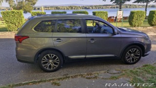 Mitsubishi Outlander 2,3   4x4 2016