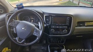 Mitsubishi Outlander 2,3   4x4 2016