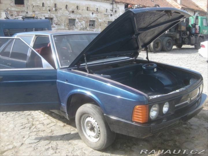 Tatra Ostatní modely Tatra 613-3 1800