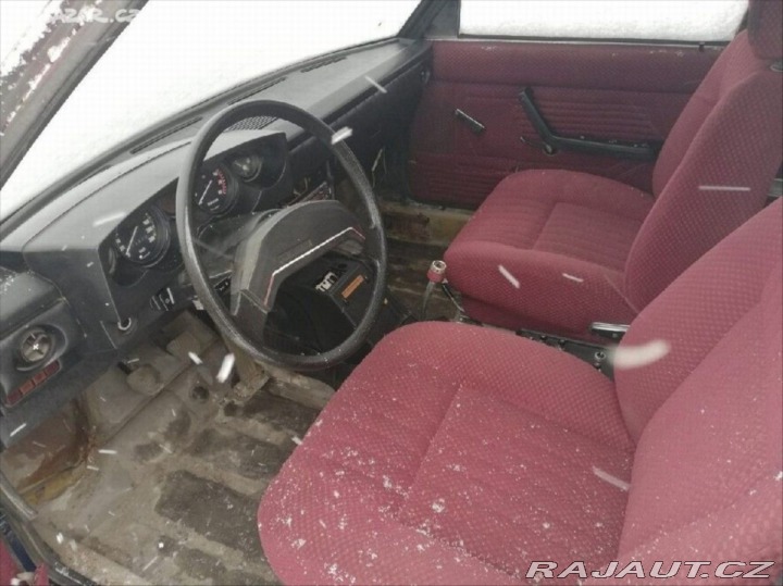 Tatra Ostatní modely Tatra 613-3 1800