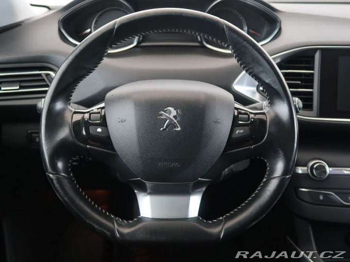 Peugeot 308 1.2,PureTech,CZ,ALLURE 2014