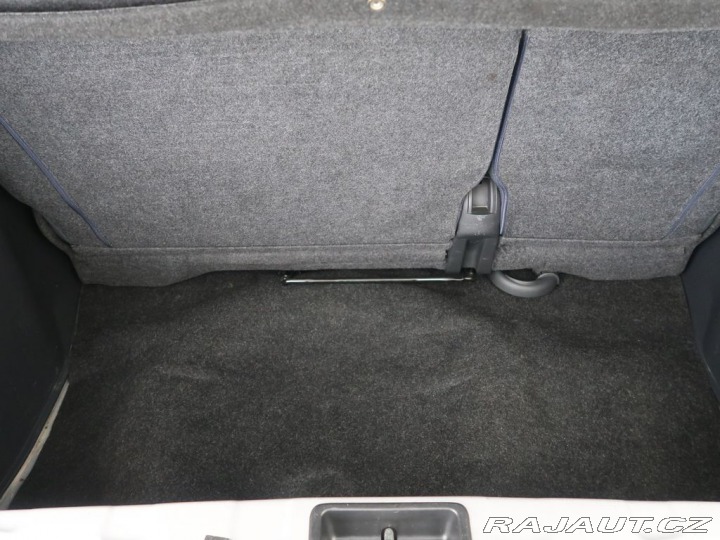 Toyota Yaris 1.0VVT-i,MAN,BEN,AC,STK 2005