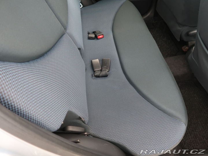 Toyota Yaris 1.0VVT-i,MAN,BEN,AC,STK 2005