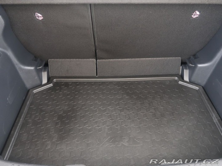 Toyota Yaris 1.5,VVT-i,1Maj,CZ,Comfort 2021