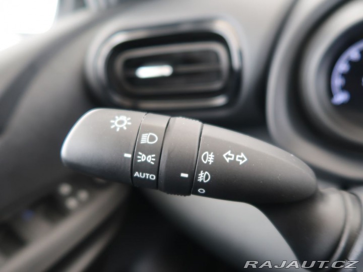 Toyota Yaris 1.5,VVT-i,1Maj,CZ,Comfort 2021