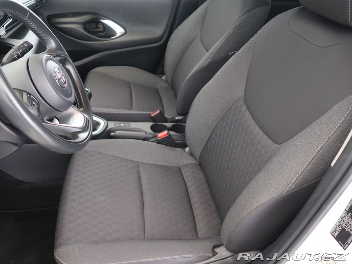 Toyota Yaris 1.5,VVT-i,1Maj,CZ,Comfort 2021