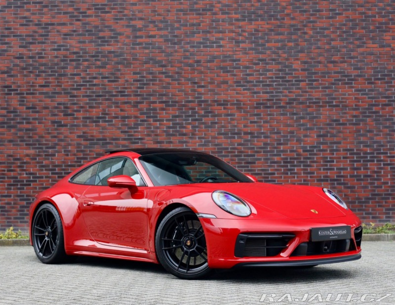 Porsche 911 992 Carrera 4 GTS | PDCC