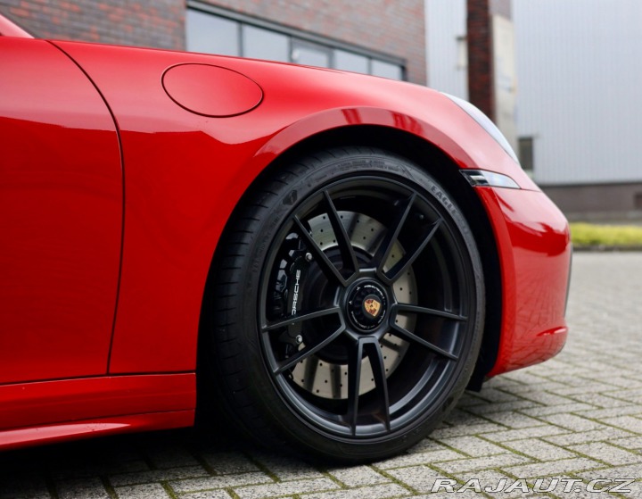 Porsche 911 992 Carrera 4 GTS | PDCC 2023