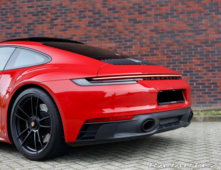 Porsche 911 992 Carrera 4 GTS | PDCC 2023