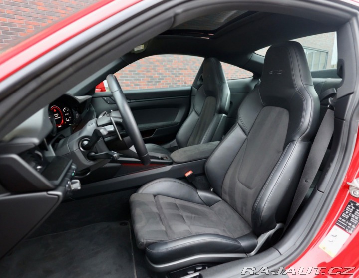 Porsche 911 992 Carrera 4 GTS | PDCC 2023