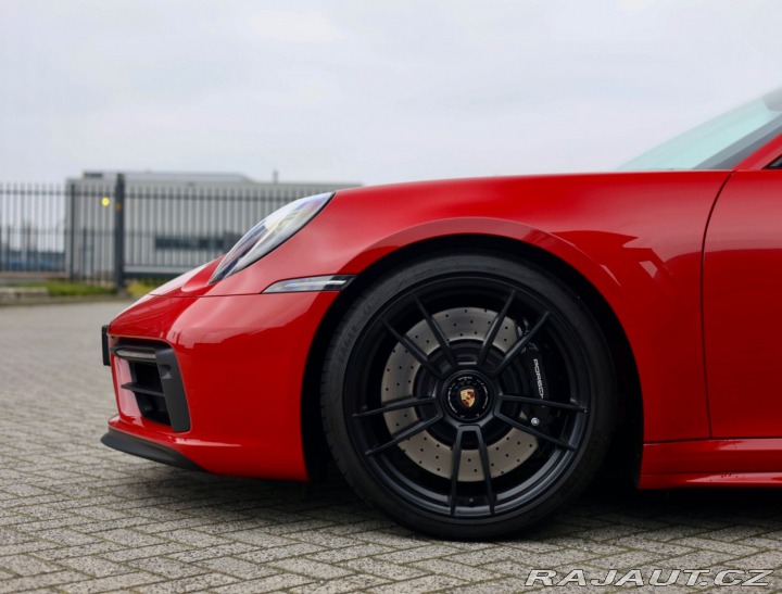 Porsche 911 992 Carrera 4 GTS | PDCC 2023