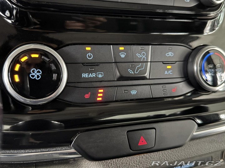 Ford Tourneo Custom 2,0EcoB L2*136kW*Titanium 2020