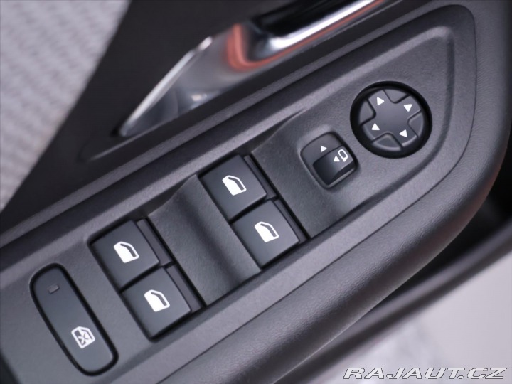 Citroën C4 1,2 PT 96kW CZ Feel Tažné 2022