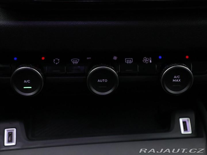 Citroën C4 1,2 PT 96kW CZ Feel Tažné 2022