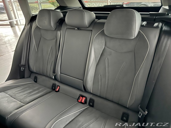 Volkswagen Passat 1,5 eTSI DSG*Masáž*Webast 2024