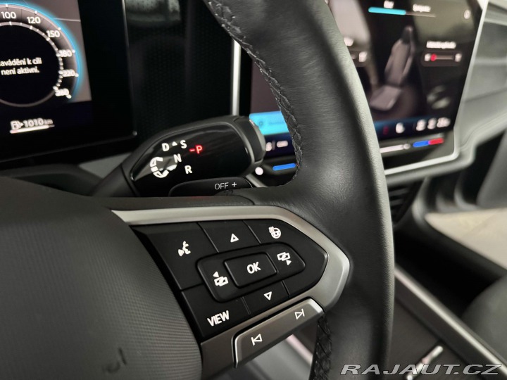 Volkswagen Passat 1,5 eTSI DSG*Masáž*REZERV 2024