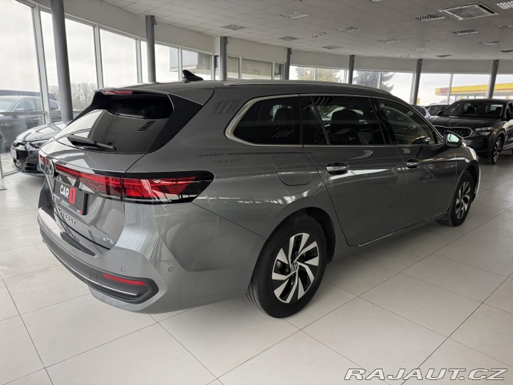 Volkswagen Passat 1,5 eTSI DSG*Masáž*Webast 2024