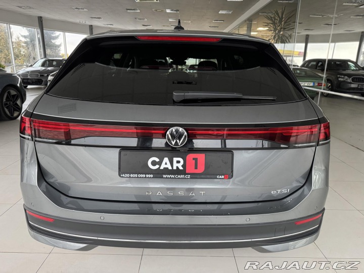 Volkswagen Passat 1,5 eTSI DSG*Masáž*Webast 2024