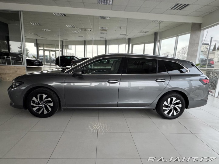Volkswagen Passat 1,5 eTSI DSG*Masáž*Webast 2024