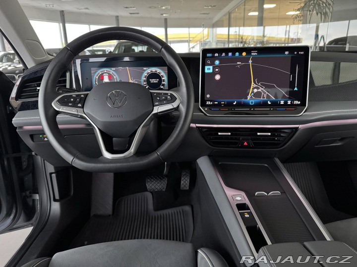 Volkswagen Passat 1,5 eTSI DSG*Masáž*REZERV 2024