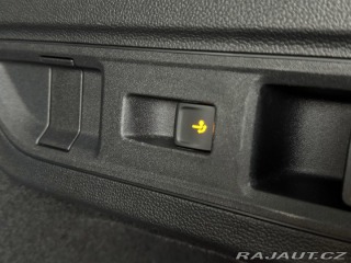Volkswagen Passat 1,5 eTSI DSG*Masáž*Webast 2024