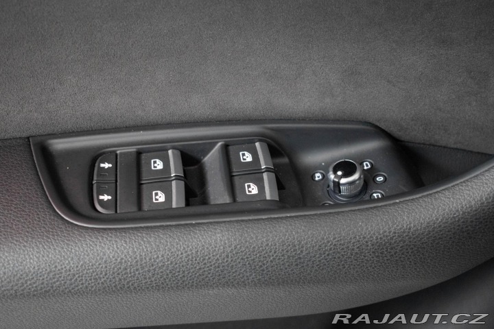 Audi Q7 3.0 TDI S-LINE*VZDUCH*MAT 2016