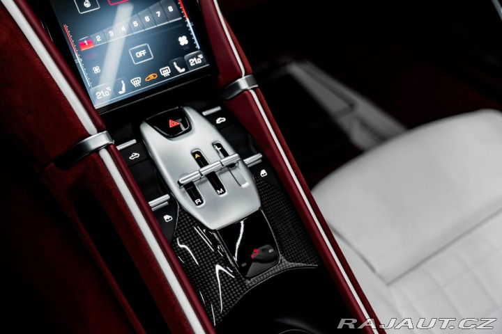 Ferrari Roma Spider, Karbón, JBL, ACC 2025