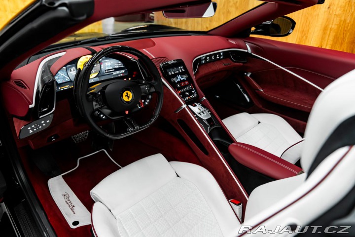 Ferrari Roma Spider, Karbón, JBL, ACC 2025