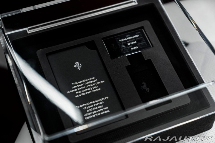 Ferrari Roma Spider, Karbón, JBL, ACC 1800