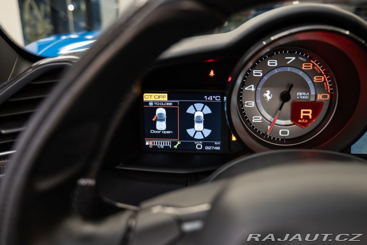 Ferrari 488 Lift/JBL/Carbon 1800