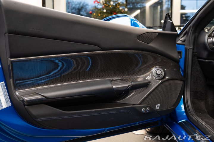 Ferrari 488 Lift/JBL/Carbon 2016