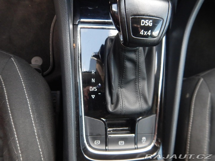 Škoda Karoq 2.0 TDI DSG, 4x4, SERVISK 2018