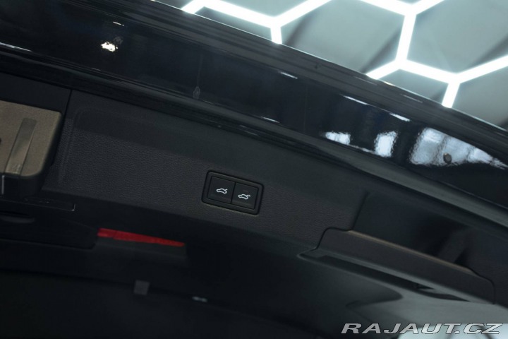 Volkswagen Touareg 3.0 V6 TDI SCR 286k R-Li 2018