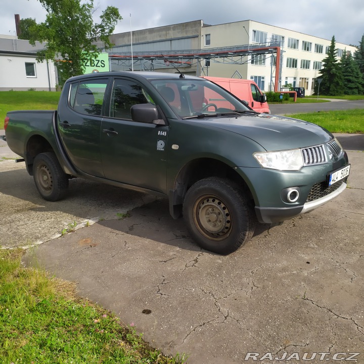 Mitsubishi L200 4D56 / NM 2012