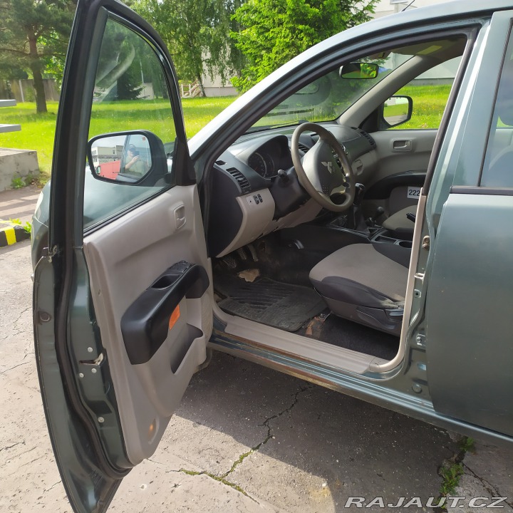 Mitsubishi L200 4D56 / NM 2012